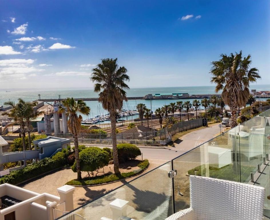Mossel Bay Signature Harbour Fishing Escape go fish mossel bay signature accommodation 0013