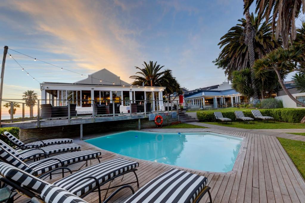 Mossel Bay Signature Harbour Fishing Escape go fish mossel bay signature accommodation 005